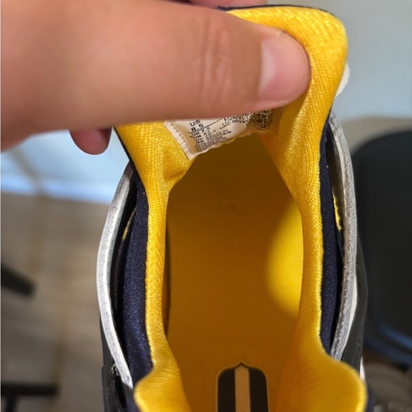 Nike huarache yellow and white - Picture 5 of 11